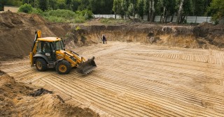 Разработка котлована Дальнереченск, цена от 307 руб./м3.